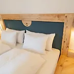 Ecologie Апарт-отель Грундльзее