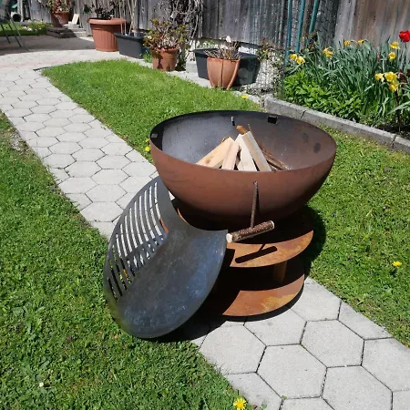 Ecologie 4* غروندلسي